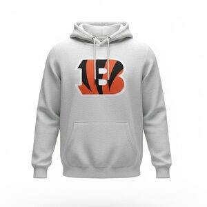Antigua Women's Cincinnati Bengals Victory Logo Pullover Hoodie
